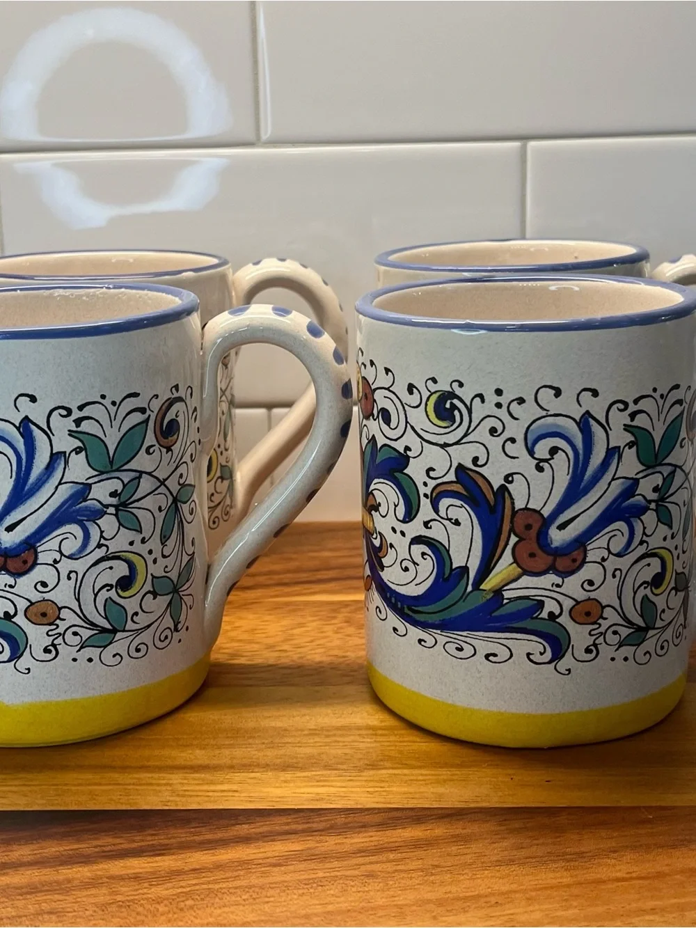 Set Of 4 Meridiana Ceramiche Italian Hand Painted Pottery Coffee/ Tea Mugs